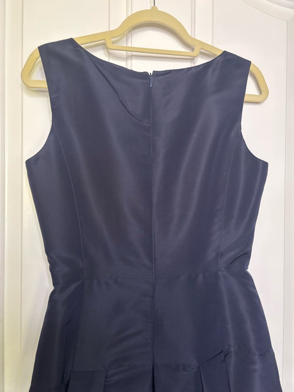 EUC OSCAR DE LA RENTA Sleeveless Taffeta Navy Blue Dress with Purple Hem Size 6 - Picture 7 of 8
